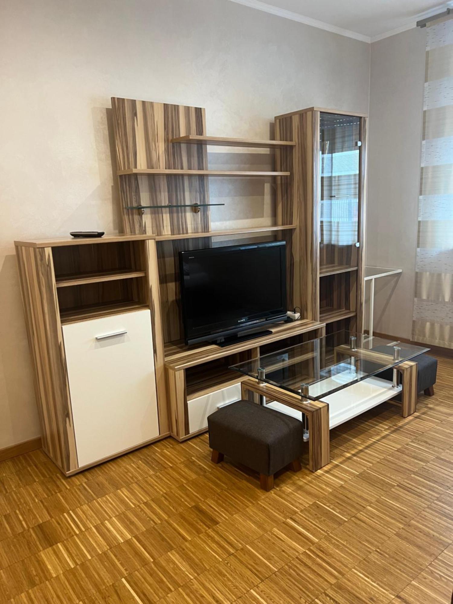Home- Business Apartment, Private Parking Free *
