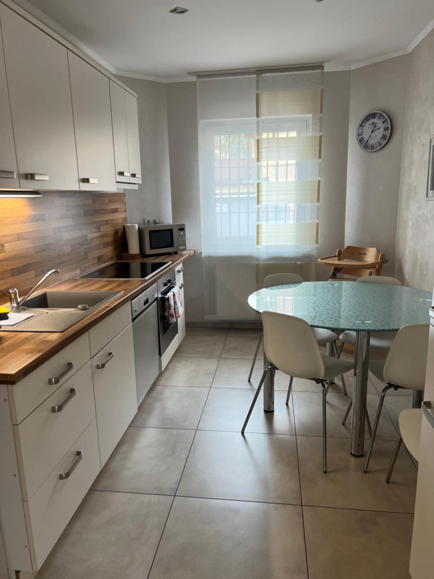 Home- Business Apartment, Private Parking Free Nürnberg